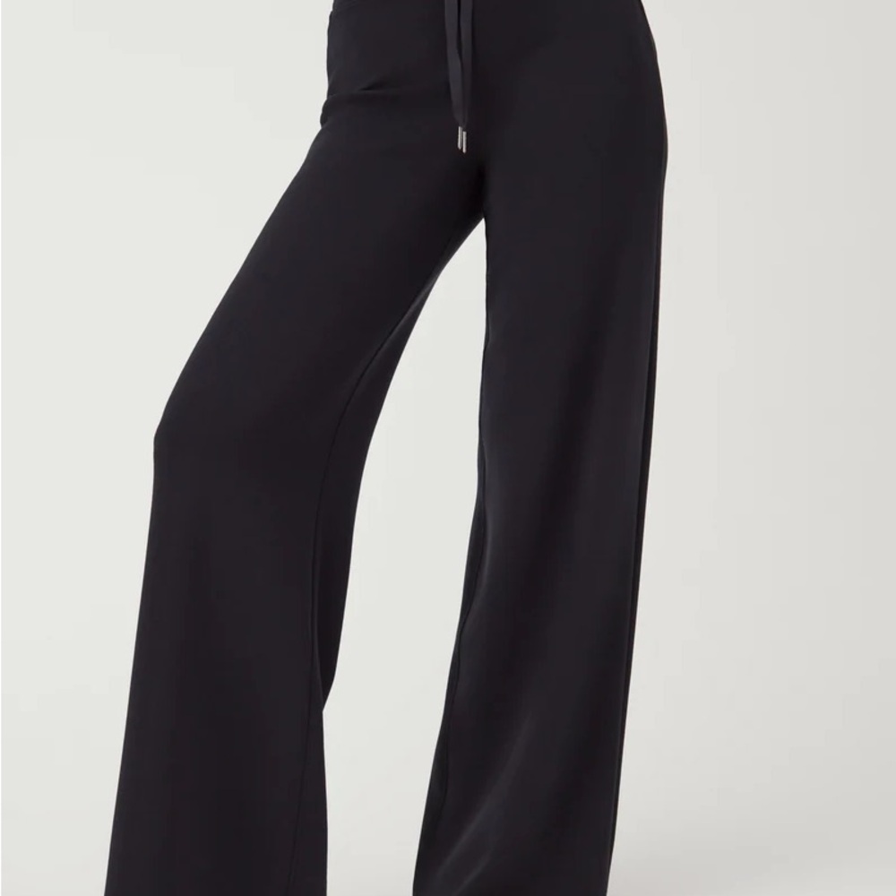 Spanx Air Essentials- Wide-Leg Women's Pants